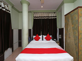 Hotel Golden Bangla by OYO Rooms