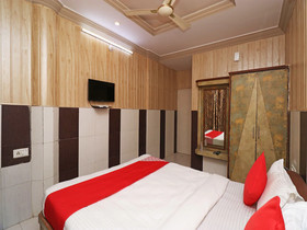 Hotel Golden Bangla by OYO Rooms