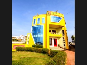 Hotel Golden Dust Puri