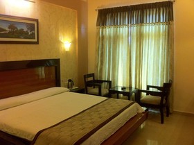 Hotel Holiday Resort