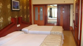 Hotel Holiday Resort