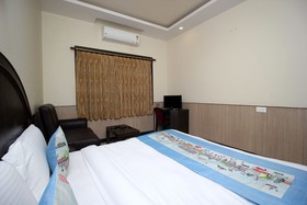 Hotel Vishal Plaza