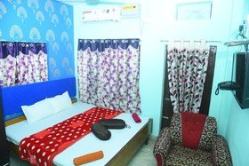 Krishna Kunja Puri by Goroomgo