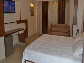 Nayak Beach Resort
