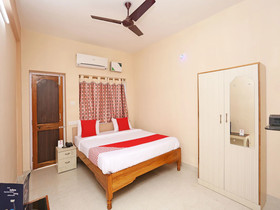 N J Residency by OYO Rooms