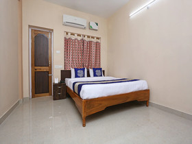 N J Residency by OYO Rooms