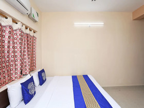 N J Residency by OYO Rooms