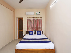 N J Residency by OYO Rooms