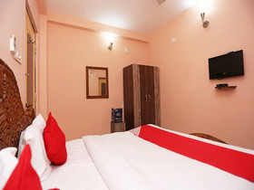 OYO 26586 Hotel Ashiyana Lagoon