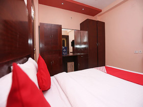 OYO 26586 Hotel Ashiyana Lagoon