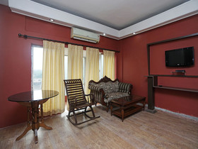 Royal Villa by OYO Rooms