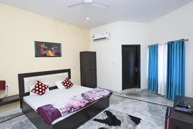 Shriram Hotel by OYO Rooms
