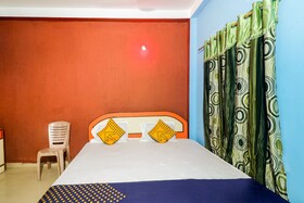 Unique Beach Inn by OYO Rooms