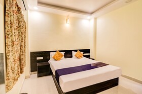 Unique Beach Inn by OYO Rooms