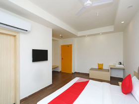 Yellow Hotels By OYO Rooms