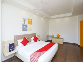 Yellow Hotels By OYO Rooms
