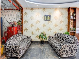 Hotel Bharat by OYO Rooms