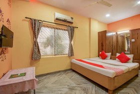 Super OYO Hotel Priyal Amrit Sagar