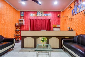 Super OYO Hotel Priyal Amrit Sagar