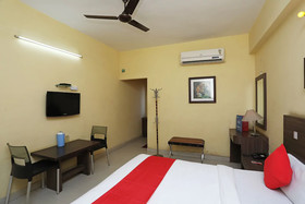 Hotel Shubham by OYO Rooms