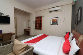 Hotel Shubham by OYO Rooms