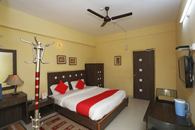 Hotel Shubham by OYO Rooms
