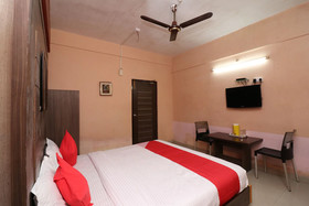 Hotel Shubham by OYO Rooms
