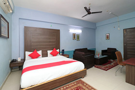 Hotel Shubham by OYO Rooms