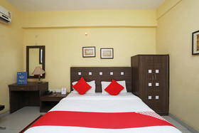 Hotel Shubham by OYO Rooms
