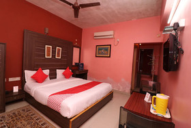 Hotel Shubham by OYO Rooms