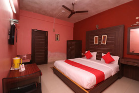 Hotel Shubham by OYO Rooms