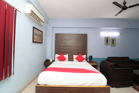Hotel Shubham by OYO Rooms