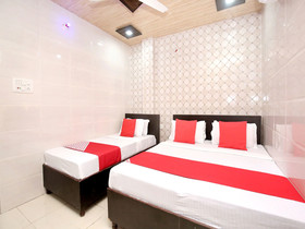 Asha Bed & Breakfast by OYO Rooms