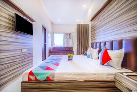 Boss by FabHotels