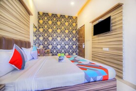 Boss by FabHotels