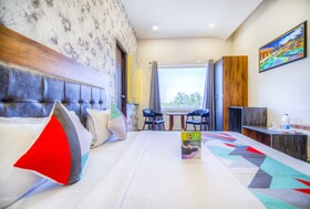 Boss by FabHotels