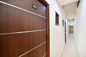 Br Guest House by OYO Rooms