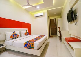 Golden Home by Fabhotel