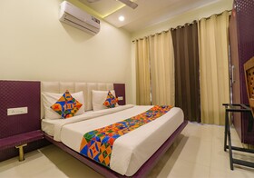 Golden Home by Fabhotel