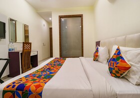 Golden Home by Fabhotel
