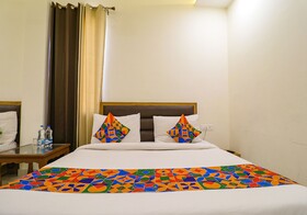 Golden Home by Fabhotel