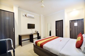 Golden Sunrise Inn by OYO Rooms