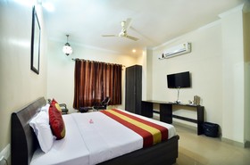 Golden Sunrise Inn by OYO Rooms