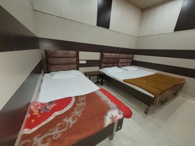 Goroomgo Asha BNB Amritsar