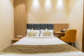 Green Garden Cafe & Hotel
