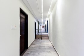 Hotel Avera by OYO Rooms