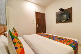 Hotel California Heights By FabHotels