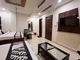 Hotel DG By Divud Ecom