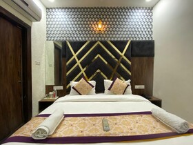 Hotel DG By Divud Ecom