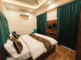 Hotel East Wood